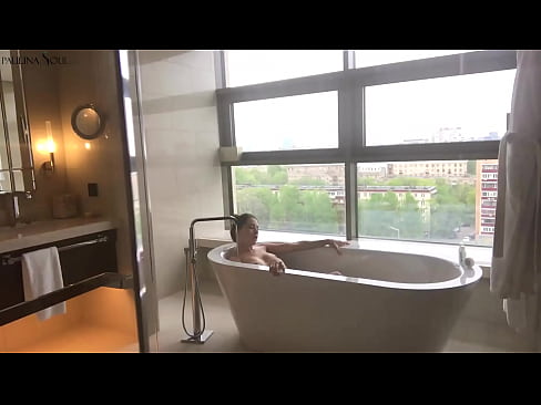 ❤️ Pitikek mezin Bi dilgermî pizika xwe di serşokê de dihejîne ️❌ Porno li ku.dreamlandpassionfever.ru ❌❤